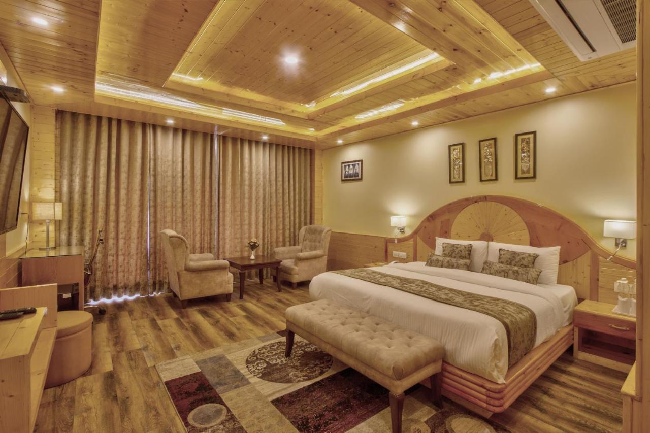 The Holiday Villa Resorts & Spa Manāli Kültér fotó